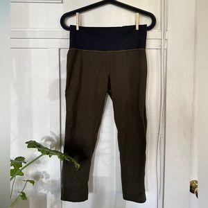 REI Co-op 3/4 Leggings in Green